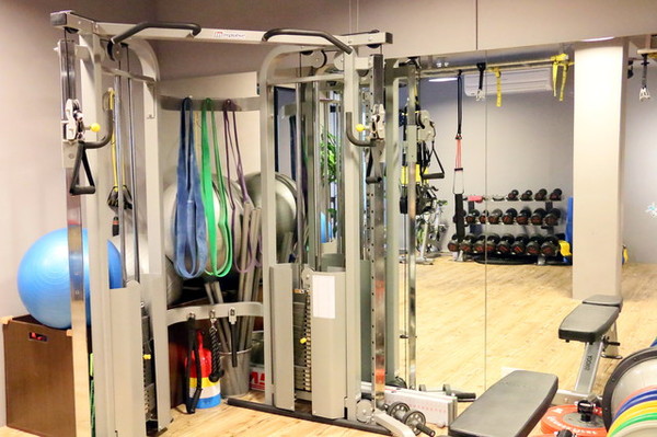 Beefit蜂運動：台北。大安～專業教練幫你找回身體的主控權。Bee Fit 蜂運動 ～大安區健身房、運動訓練中心、TRX、壺鈴、核心運動