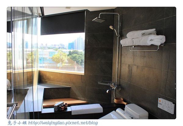 502三人房 (14).jpg