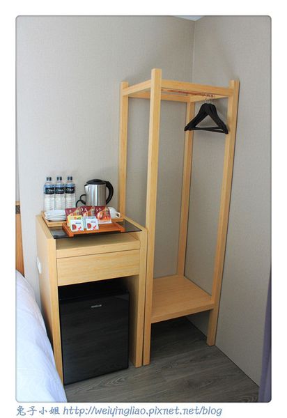 502三人房 (9).jpg