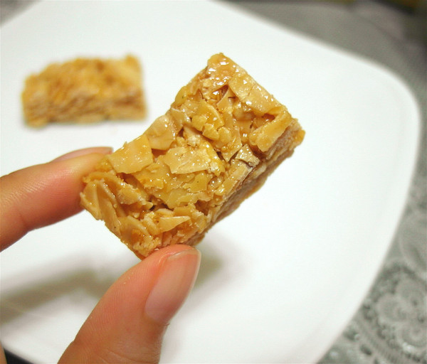 布田食品:艋岬萬華-布田花生糖&芝麻糖~台北伴手禮推薦