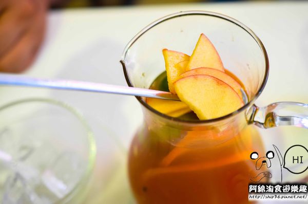 【台北義式】Oyami Cafe-夢幻下午茶餐廳.下午茶/咖啡/鬆餅/義大利麵/萬華區