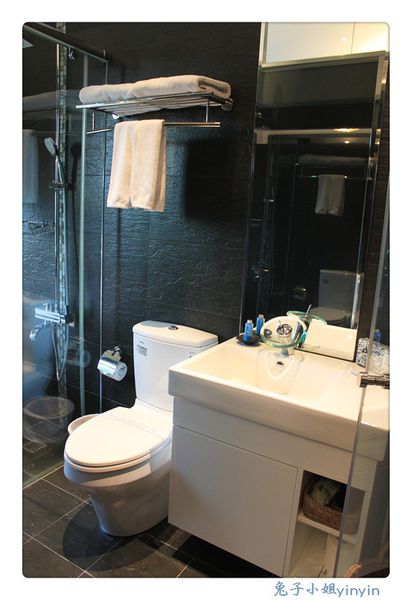 302-雙人房 (4)-1.jpg