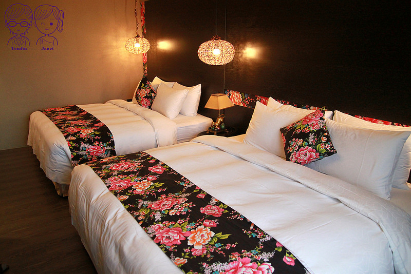 15 波卡拉渡假會館 時尚豪華四人套房