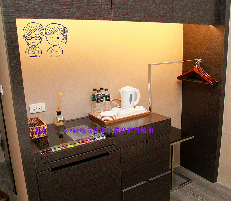 16 波卡拉渡假會館 時尚豪華四人套房