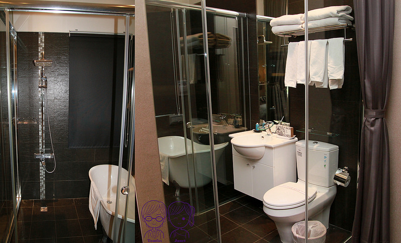 18 波卡拉渡假會館 時尚豪華四人套房 衛浴間