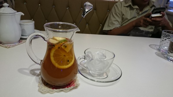 Oyami cafe:Oyami cafe 西門町下午茶咖啡 / 鬆餅 / 義大利麵-夢幻童話天堂