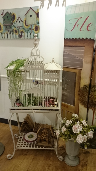 Oyami cafe:Oyami cafe 西門町下午茶咖啡 / 鬆餅 / 義大利麵-夢幻童話天堂