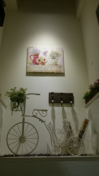 Oyami cafe:Oyami cafe 西門町下午茶咖啡 / 鬆餅 / 義大利麵-夢幻童話天堂
