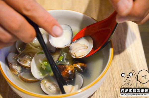 【台北居酒屋】【北捷南勢角站】小串燒-愈晚愈熱鬧的居酒屋．中永和串燒/居酒屋/寵物友善餐廳/興南夜市