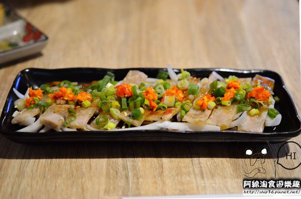 【台北居酒屋】【北捷南勢角站】小串燒-愈晚愈熱鬧的居酒屋．中永和串燒/居酒屋/寵物友善餐廳/興南夜市