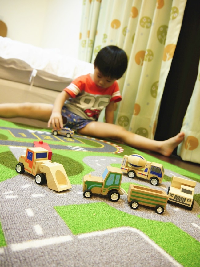 │宿。宜蘭頭城│艷陽天民宿。烏石港、蘭陽博物館旁