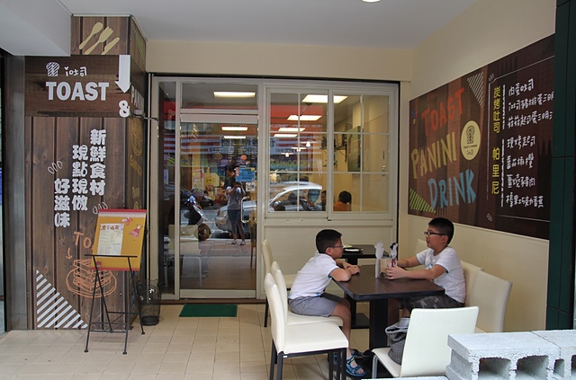 cats8.jpg - 日誌用相簿