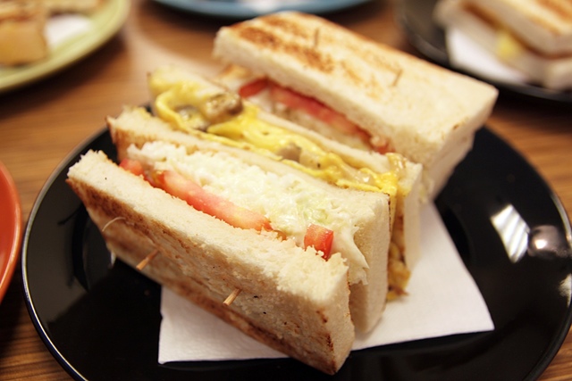 cats17.jpg - 日誌用相簿