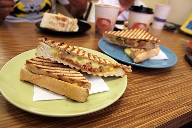 cats23.jpg - 日誌用相簿