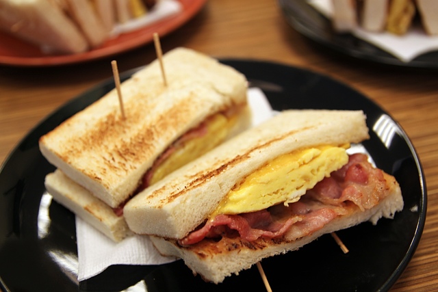 cats19.jpg - 日誌用相簿