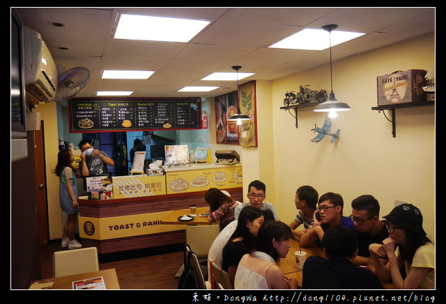 【台北食記】信義世貿北醫。i吐司早午餐。菇菇起司蛋碳烤三明治