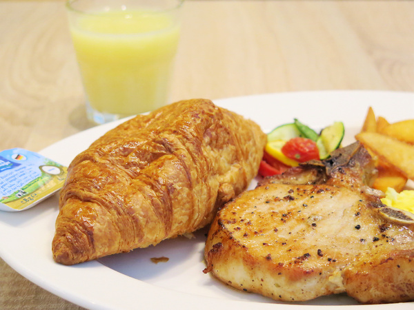 Omocafe：甜點好威啊!!   天母早午餐、下午茶優質推薦。omocafe