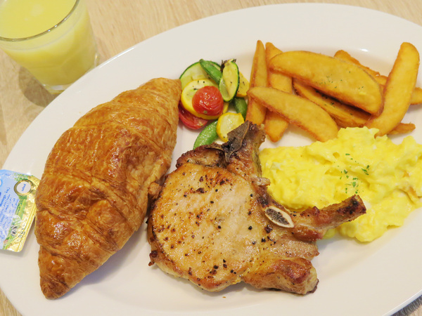 Omocafe：甜點好威啊!!   天母早午餐、下午茶優質推薦。omocafe