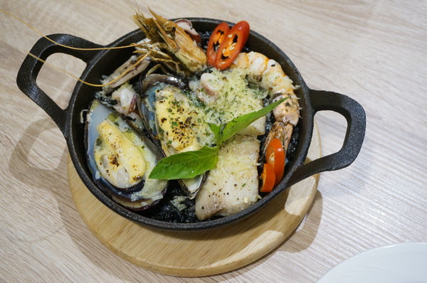 cm20151230___70d20689cc9b74a36aae977f314