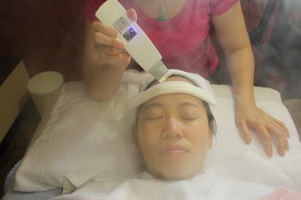 艾樂源足體養身會館：指壓按摩 / 美容SPA『艾樂源足體養身會館』捷運101世貿站