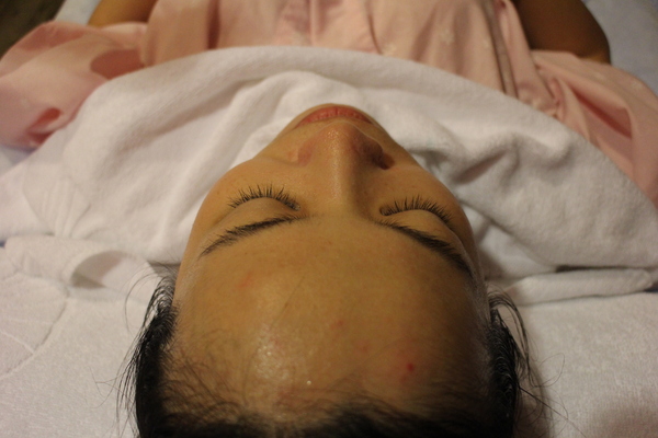 艾樂源足體養身會館：指壓按摩 / 美容SPA『艾樂源足體養身會館』捷運101世貿站