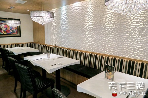 天下三絕：【台北東區︱捷運忠孝復興站】天下三絕麵食館~頂級牛肉麵與紅酒的奢華饗宴~