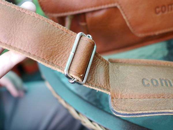 11德國 手工包 真牛皮 compagnon 高質感 相機包 旅行包 媽媽包 後背包.JPG