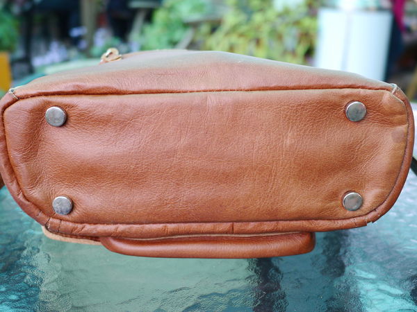 09德國 手工包 真牛皮 compagnon 高質感 相機包 旅行包 媽媽包 後背包.JPG