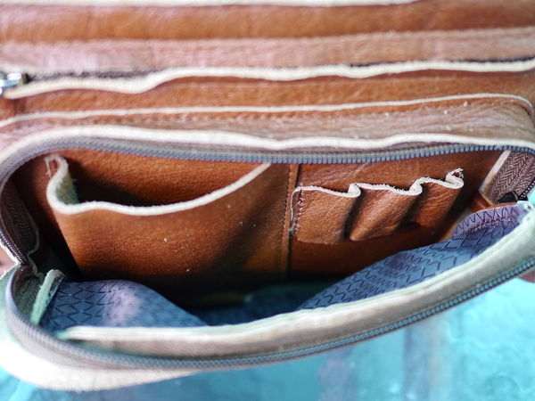 13德國 手工包 真牛皮 compagnon 高質感 相機包 旅行包 媽媽包 後背包.JPG