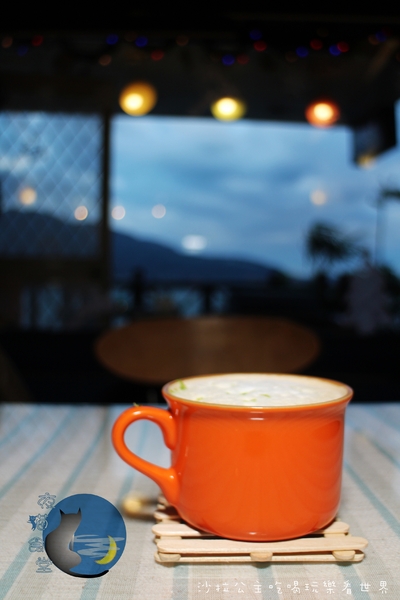 夜貓食堂：慢步淡水河畔『夜貓食堂』宵夜/燒烤BBQ/新北寵物餐廳/夜景