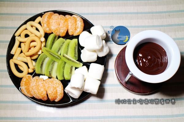 夜貓食堂：慢步淡水河畔『夜貓食堂』宵夜/燒烤BBQ/新北寵物餐廳/夜景