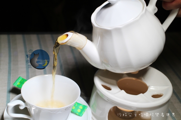 夜貓食堂：慢步淡水河畔『夜貓食堂』宵夜/燒烤BBQ/新北寵物餐廳/夜景