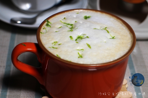 夜貓食堂：慢步淡水河畔『夜貓食堂』宵夜/燒烤BBQ/新北寵物餐廳/夜景