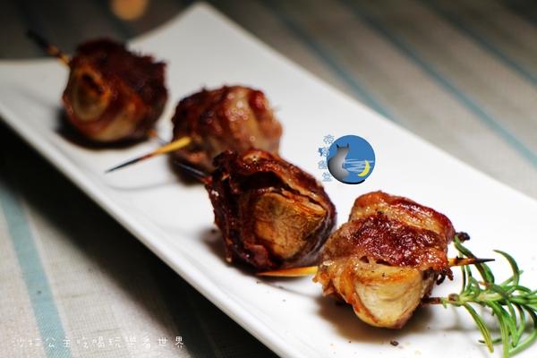 夜貓食堂：慢步淡水河畔『夜貓食堂』宵夜/燒烤BBQ/新北寵物餐廳/夜景