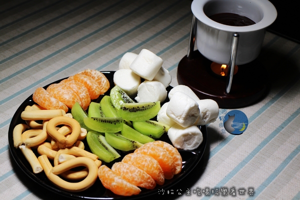 夜貓食堂：慢步淡水河畔『夜貓食堂』宵夜/燒烤BBQ/新北寵物餐廳/夜景