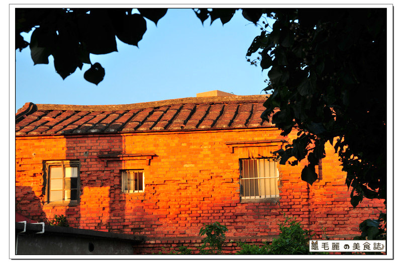 1380117725-1837080337