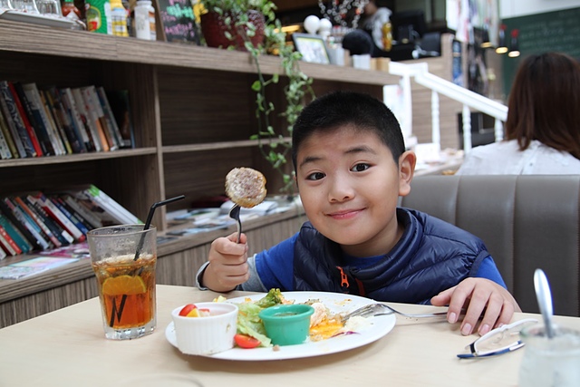 cats10-5.jpg - 日誌用相簿