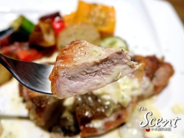 The Scent：【捷運六張犁站】THE SCENT餐酒館~台北大安區lounge bar複合式餐廳/義大利麵、燉飯、排餐、調酒