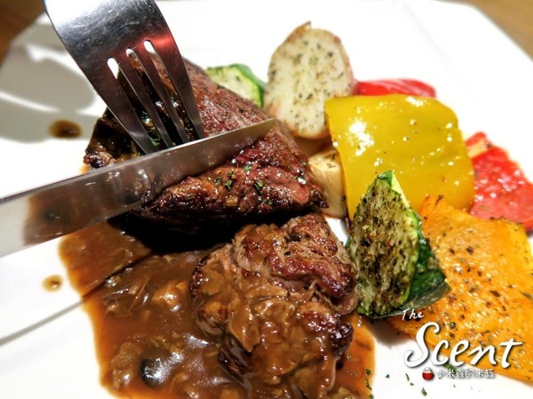 The Scent：【捷運六張犁站】THE SCENT餐酒館~台北大安區lounge bar複合式餐廳/義大利麵、燉飯、排餐、調酒