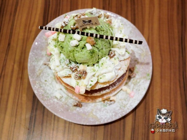 貓咪先生的朋友：【捷運忠孝復興站】貓咪先生的朋友 ~美式早午餐/下午茶，有貓咪坐鎮的可愛小店♥