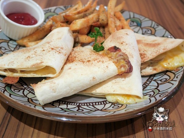 貓咪先生的朋友：【捷運忠孝復興站】貓咪先生的朋友 ~美式早午餐/下午茶，有貓咪坐鎮的可愛小店♥