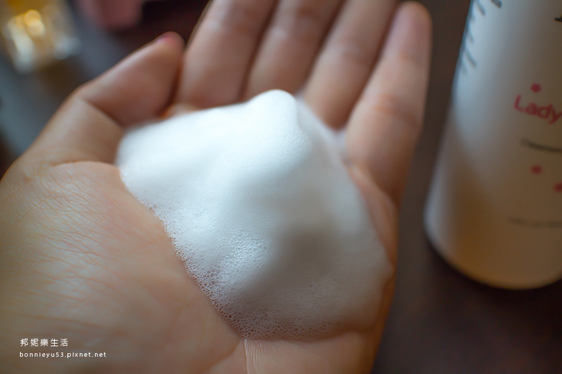 美體 %2F 陶晶瑩代言 ♥ TS6 護一生。私密保養 ♥ 潔淨幕斯。緊彈水嫩凝膠