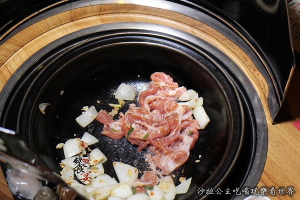 饗宴石頭火鍋(吉林店):台北中山 『饗宴石頭火鍋(吉林店) 』捷運行天宮