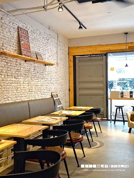 豐滿早午餐(信義世貿店)：【信義早午餐 / 世貿下午茶/ 豐滿三明治】早餐一定要吃得豐盛！ ✿✿ 豐滿總匯三明治(信義世貿店) ✿✿