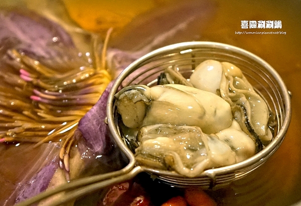 喜園風味涮涮鍋：【新莊火鍋 / 新莊有機蔬食】用心加上良心，讓您吃得更加安心！ ✿✿ 喜園涮涮鍋 ✿✿