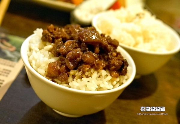 喜園風味涮涮鍋：【新莊火鍋 / 新莊有機蔬食】用心加上良心，讓您吃得更加安心！ ✿✿ 喜園涮涮鍋 ✿✿