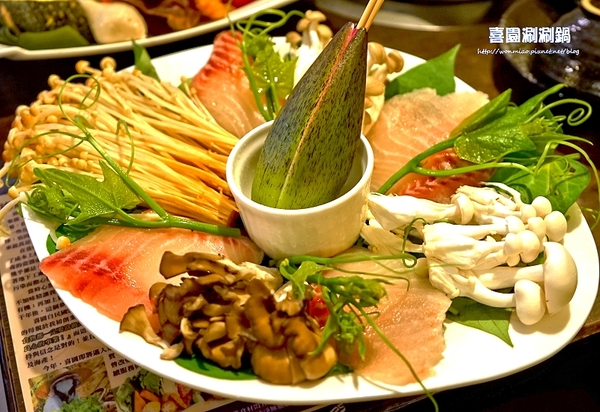 喜園風味涮涮鍋：【新莊火鍋 / 新莊有機蔬食】用心加上良心，讓您吃得更加安心！ ✿✿ 喜園涮涮鍋 ✿✿