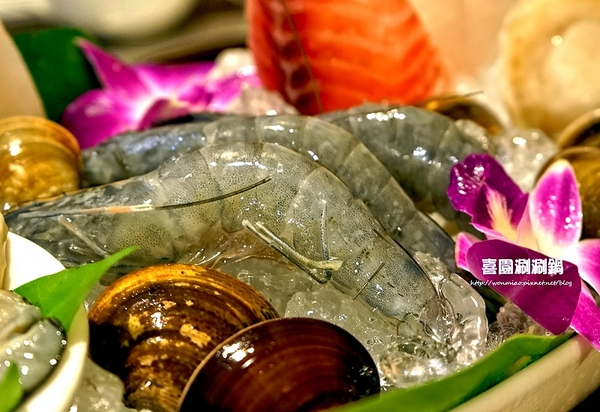 喜園風味涮涮鍋：【新莊火鍋 / 新莊有機蔬食】用心加上良心，讓您吃得更加安心！ ✿✿ 喜園涮涮鍋 ✿✿