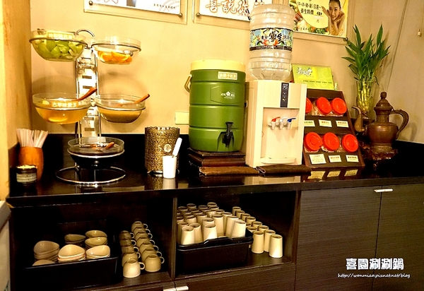 喜園風味涮涮鍋：【新莊火鍋 / 新莊有機蔬食】用心加上良心，讓您吃得更加安心！ ✿✿ 喜園涮涮鍋 ✿✿