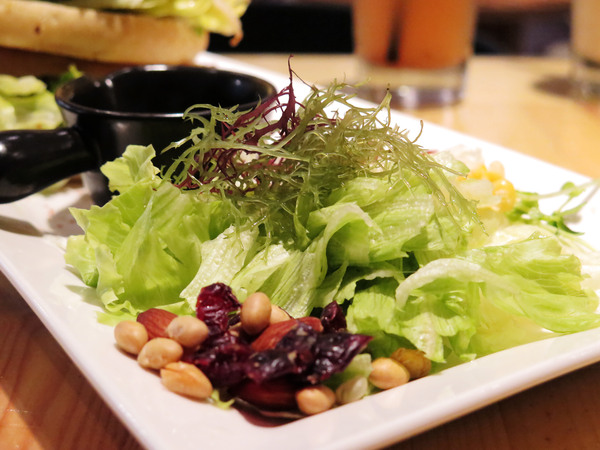 豐滿早午餐(信義世貿店)：北醫平價優質連鎖早午餐。豐滿三明治 * 信義早午餐 / 世貿下午茶*